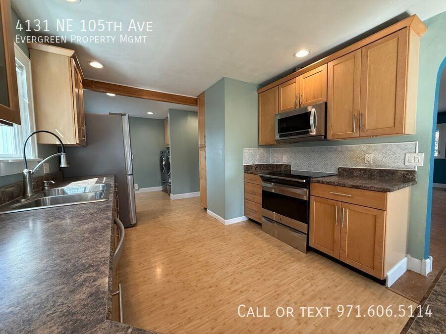 4131 Ne 105th Ave - Photo 5 of 31