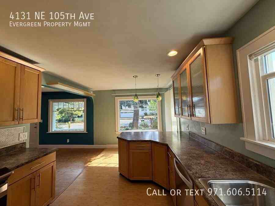 4131 Ne 105th Ave - Photo 6 of 31