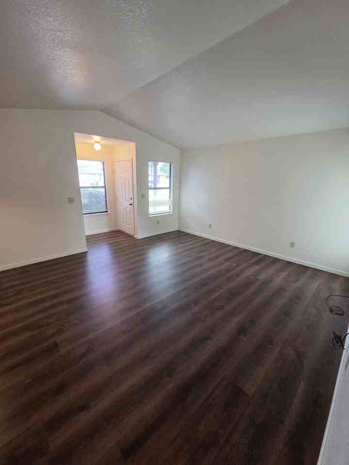 3180 N Walnut Rd #132 - Photo 4 of 14