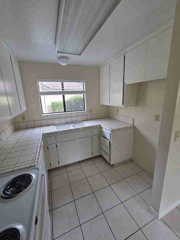 3623 La Mancha Pl - Photo 3 of 17