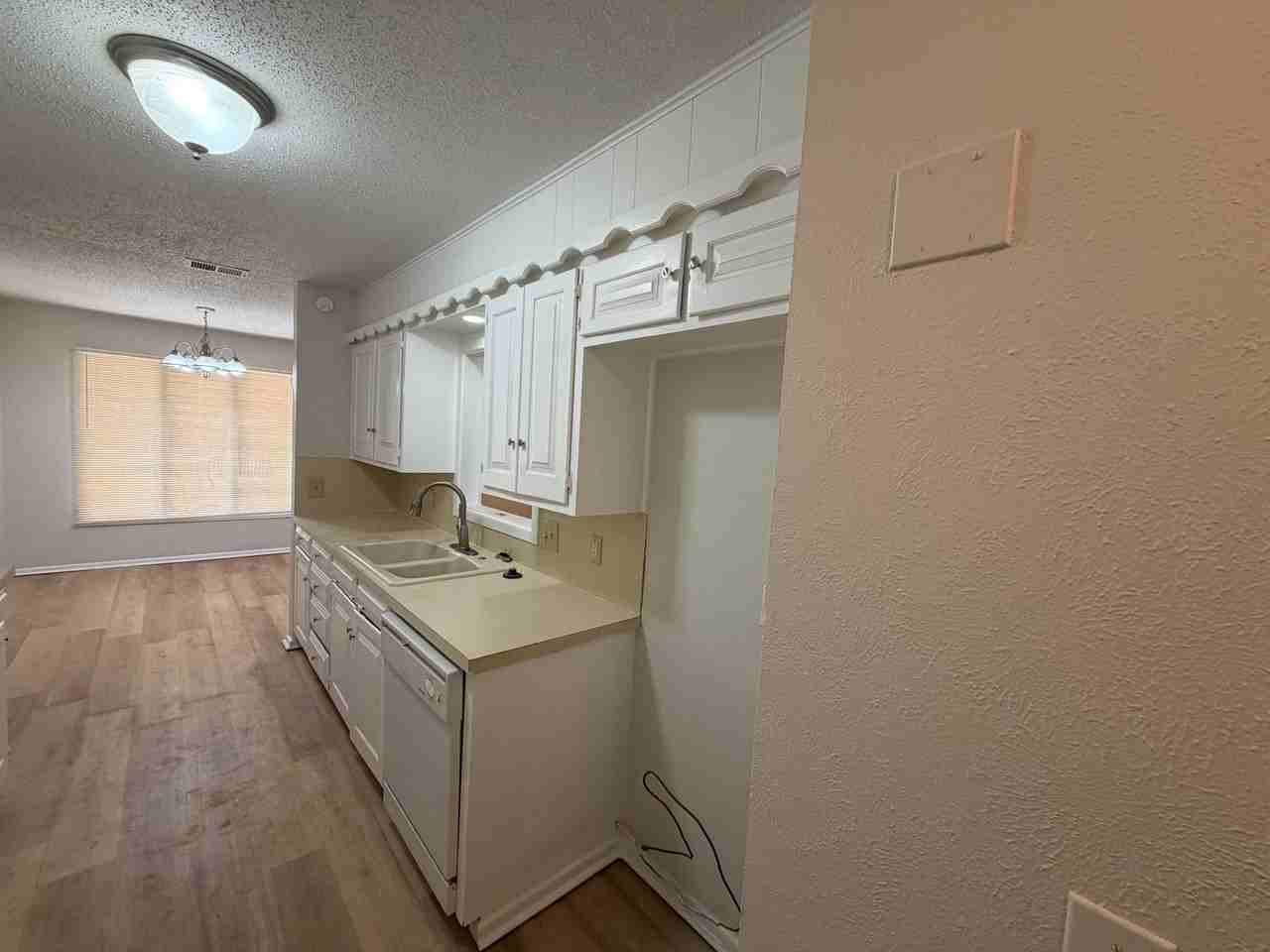 5724 36th St - Photo 3 of 13