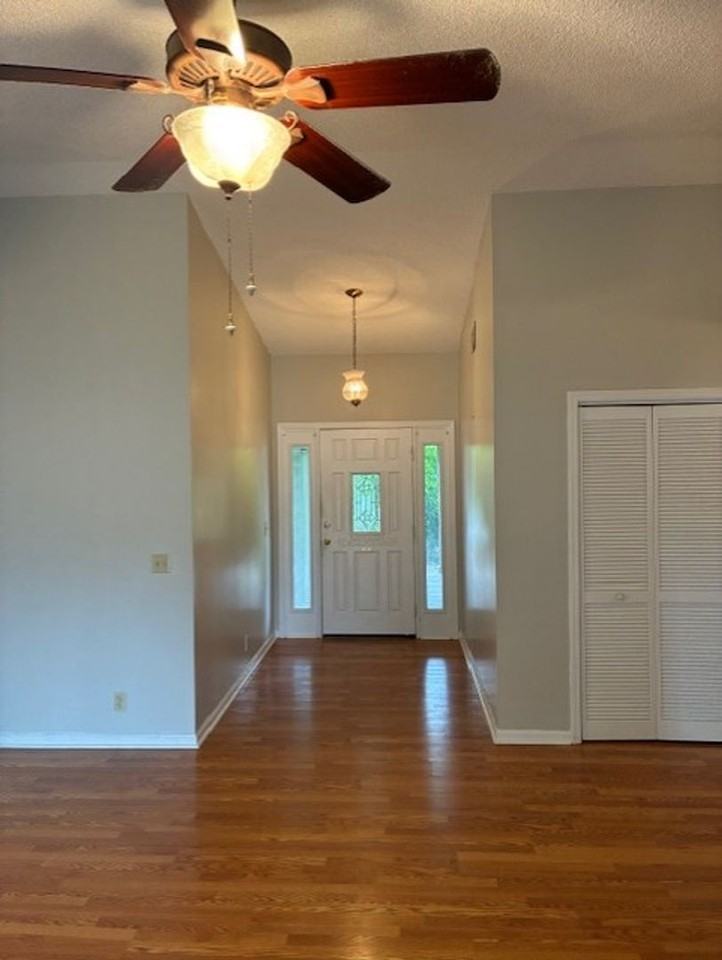 114 N Woodvalley Dr - Photo 3 of 26