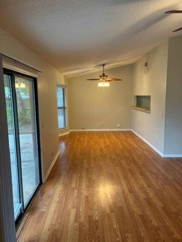 114 N Woodvalley Dr - Photo 5 of 26