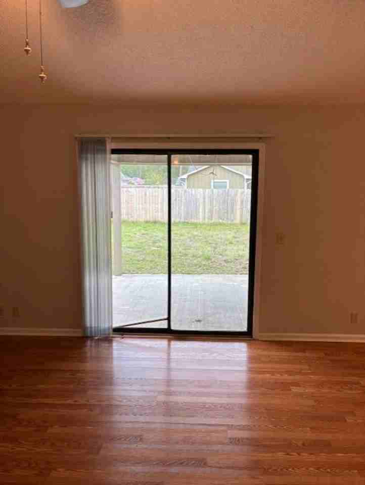 114 N Woodvalley Dr - Photo 6 of 26