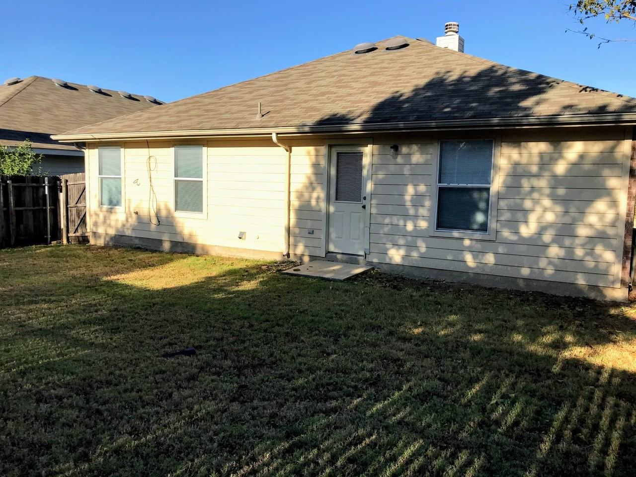 6848 Valley Creek Dr - Photo 4 of 21