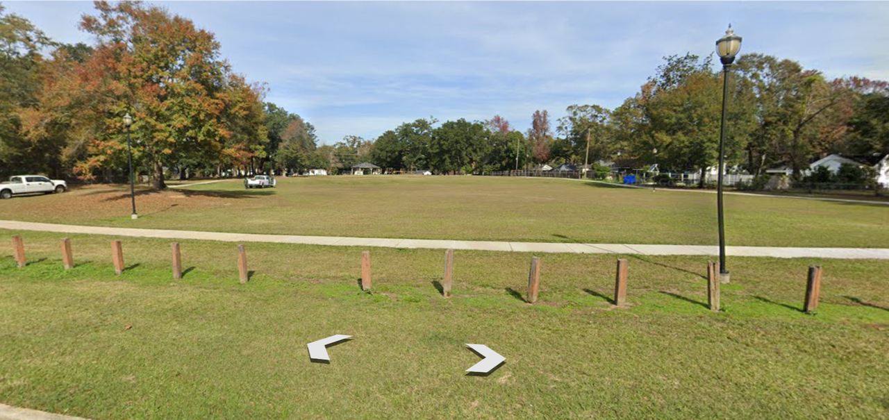 2855 Potter Dr - Photo 2 of 16