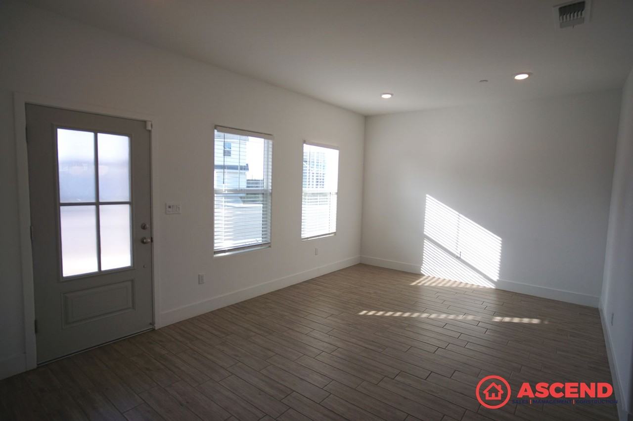 9000 Lily Crest Way - Photo 2 of 21