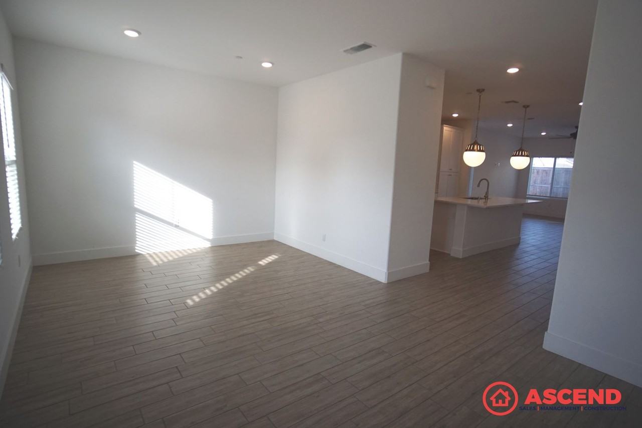 9000 Lily Crest Way - Photo 3 of 21