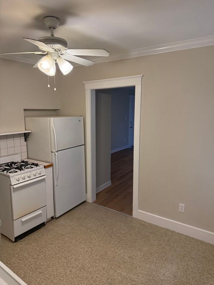 117 1/2 Bryan St - Photo 3 of 7