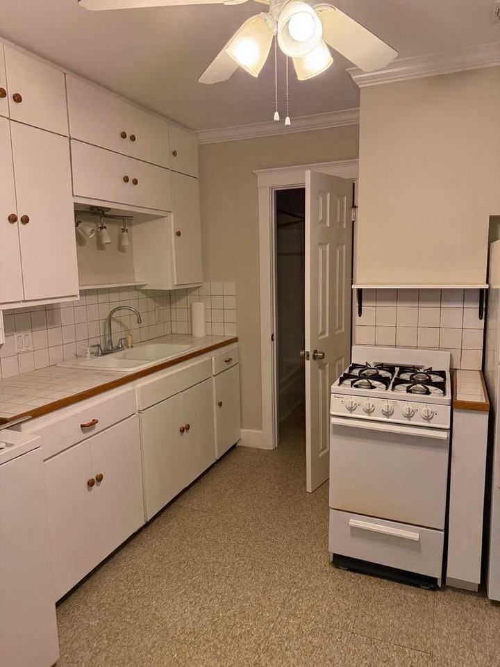 117 1/2 Bryan St - Photo 4 of 7