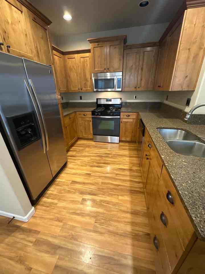 20764 Ne Smoke Stack Ln - Photo 4 of 20