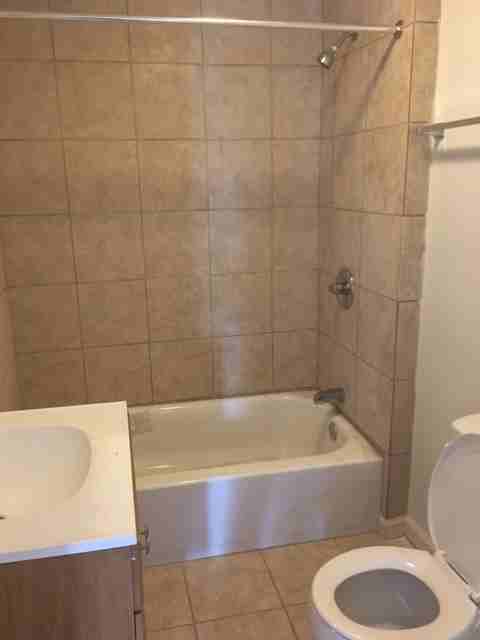 122 S Pershing Ave #3 - Photo 5 of 10