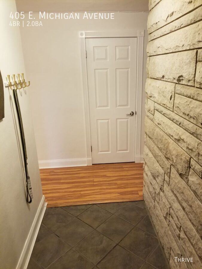 405 E Michigan Ave - Photo 2 of 29