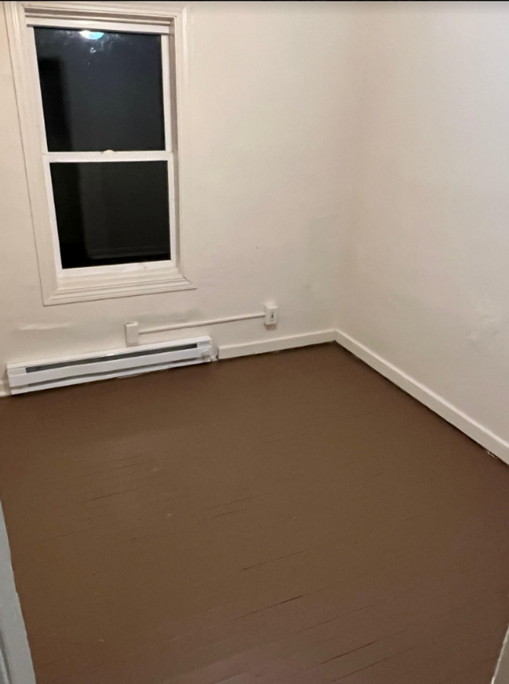 220 26th St - Photo 6 of 11