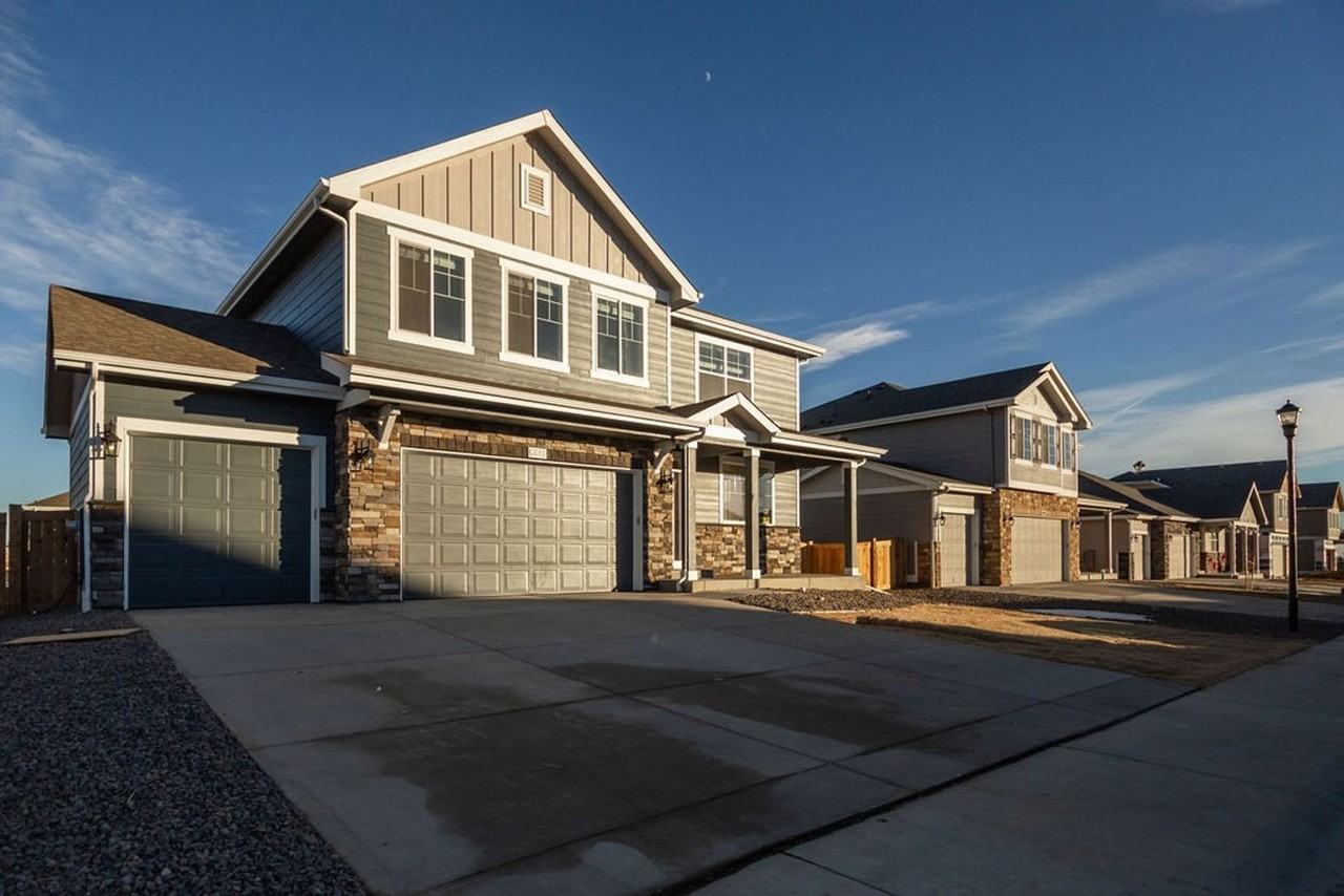 6818 Gateway Crossing St - Photo 3 of 37