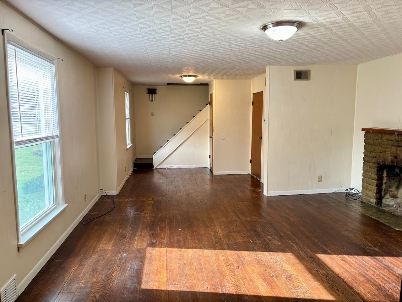 616 Jersey St - Photo 2 of 11