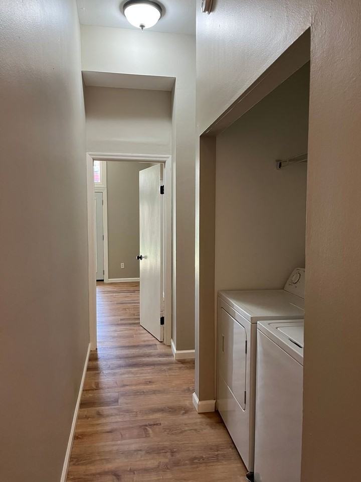 2405 2405 Menard St. - 2405 1FL - Photo 5 of 10