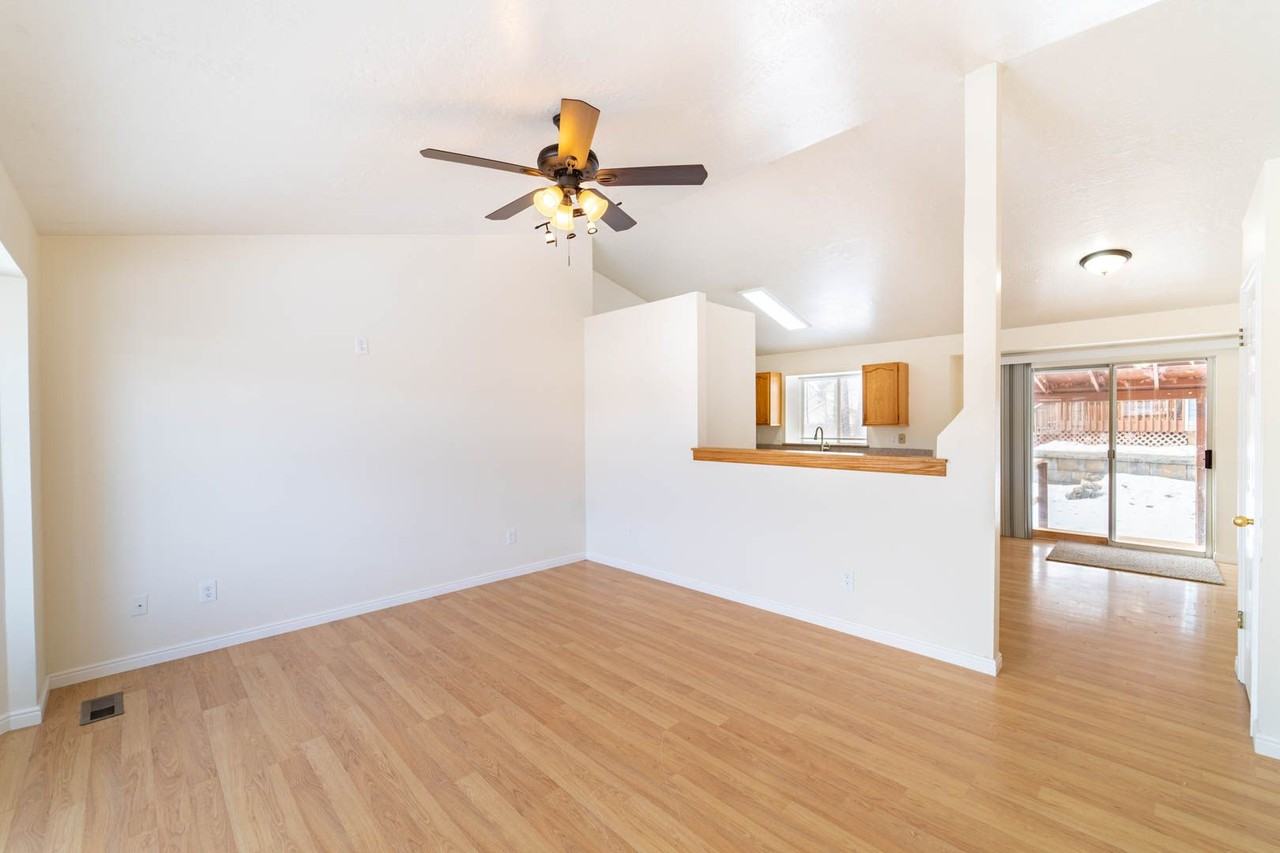 703 Mittry Ave - Photo 3 of 15