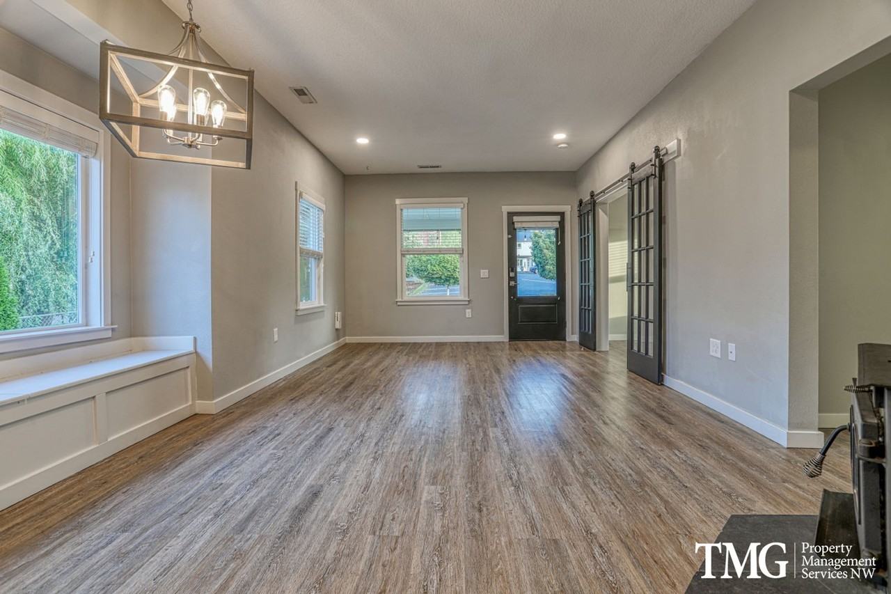 1246 E 1st Ave - Photo 2 of 39