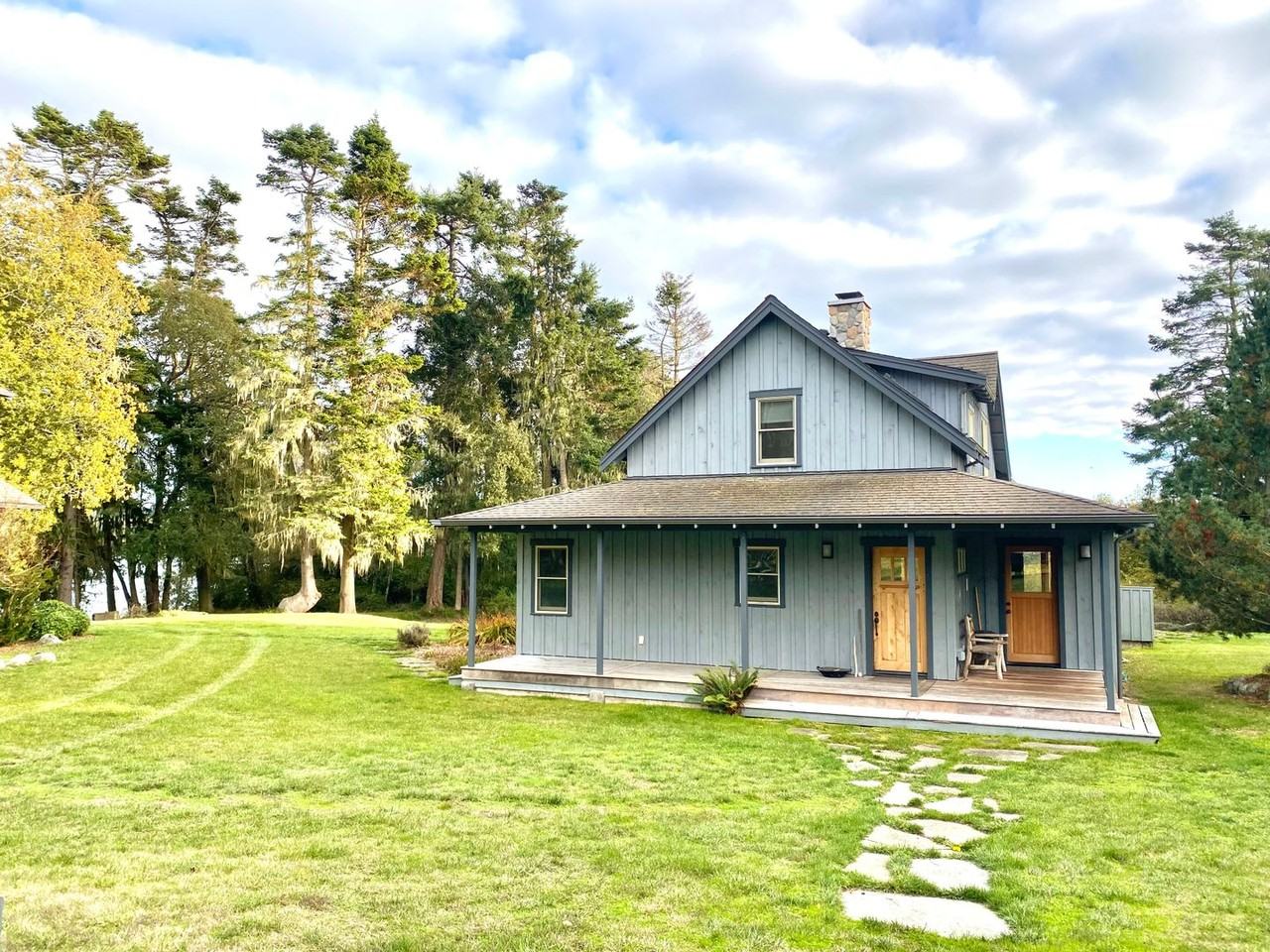 400 Mountain Shadow Ln - Photo 2 of 37