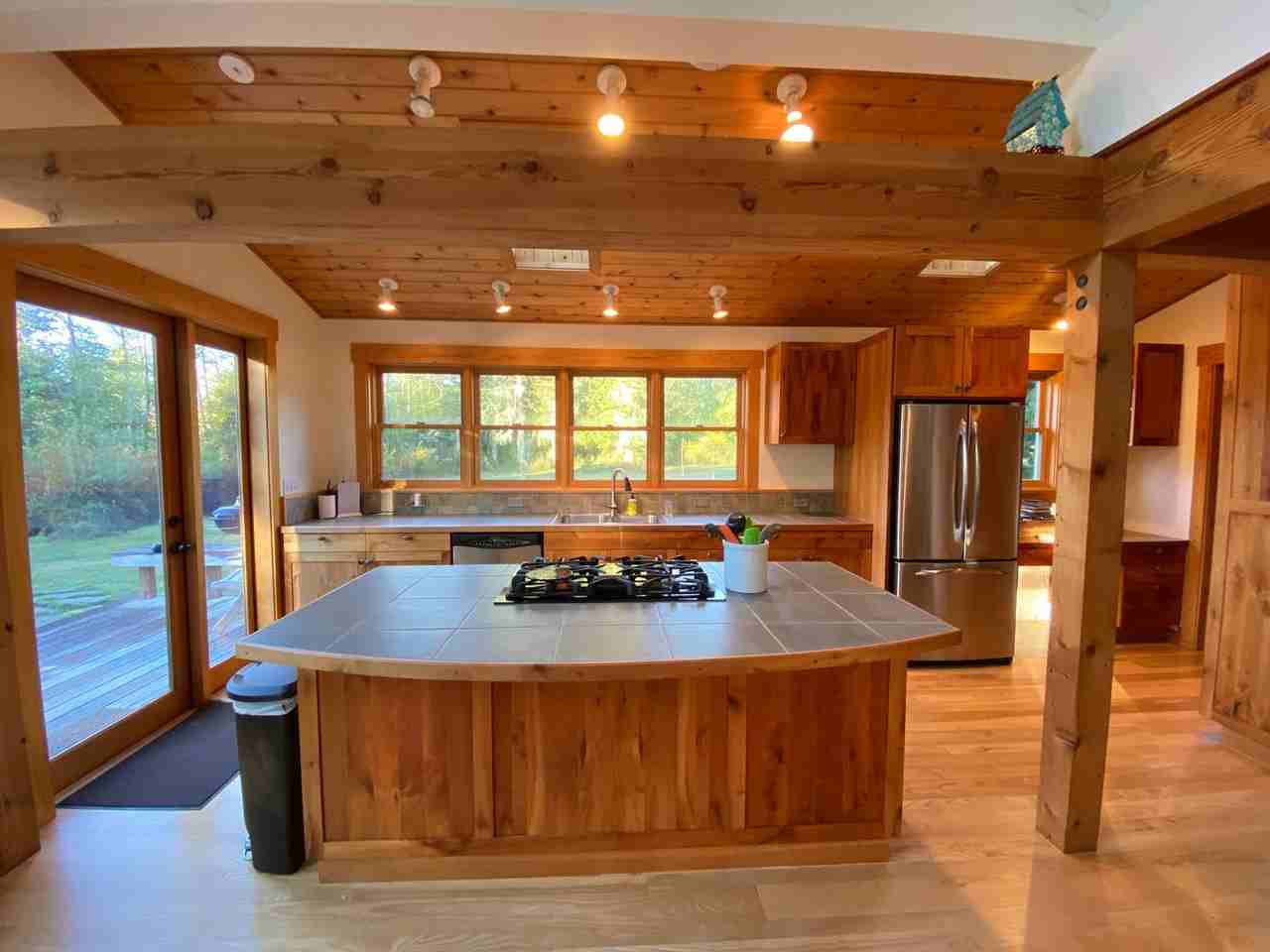 400 Mountain Shadow Ln - Photo 5 of 37