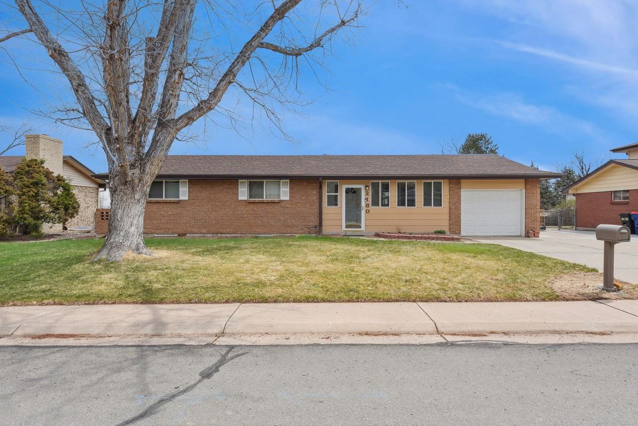 2180 S Estes St - Photo 3 of 26