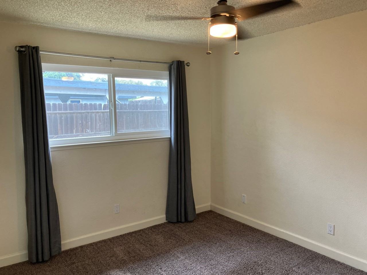 1112 Patty Way #B - Photo 5 of 9