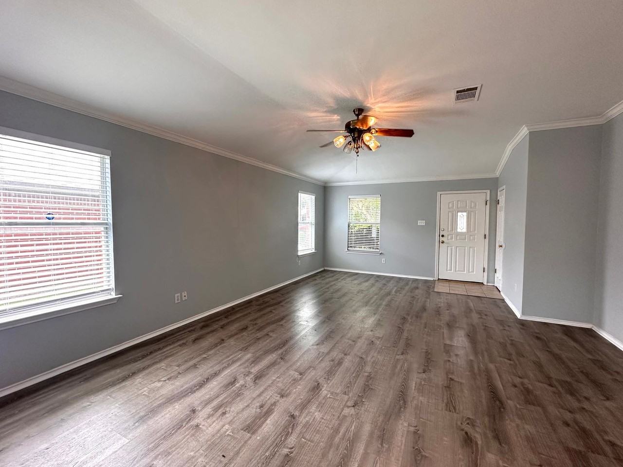 202 Lucky Clover Ln - Photo 5 of 21