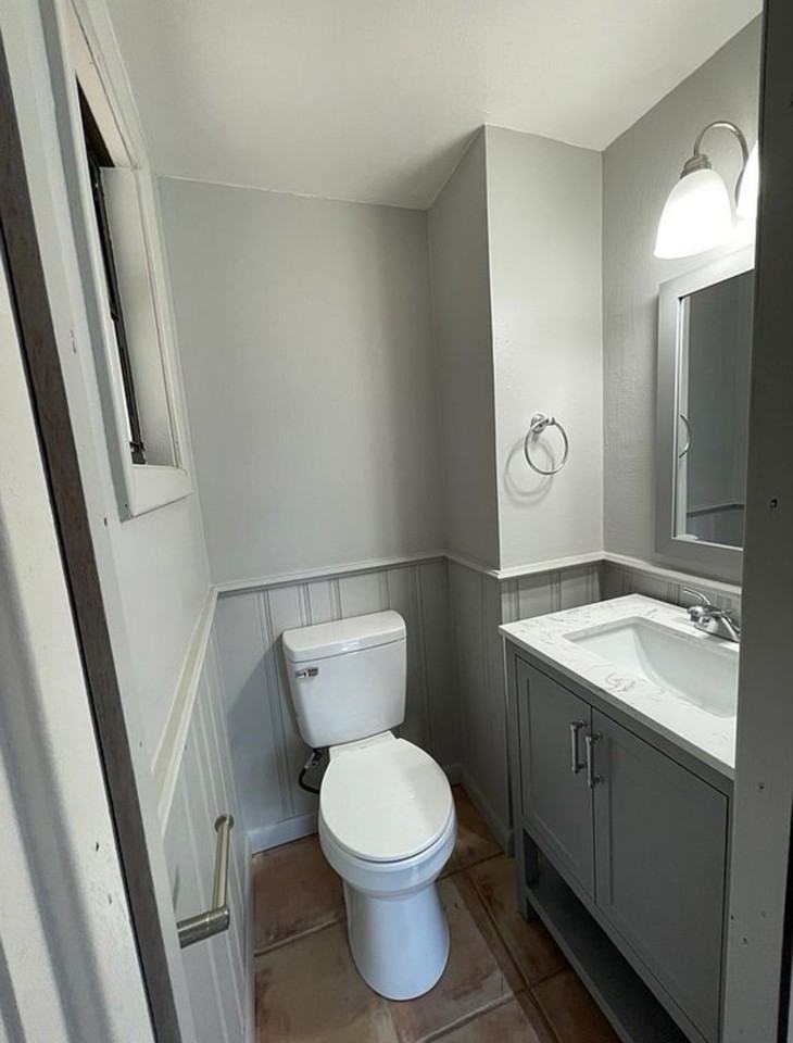 2030 Crockett St - Photo 7 of 11