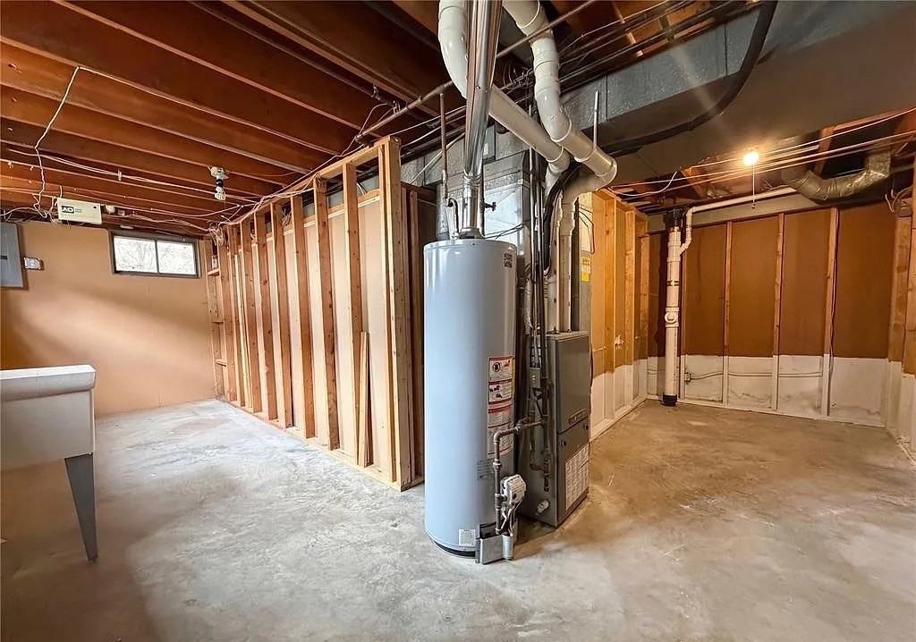 Dundee Cir - Photo 7 of 11