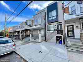 featured image of 3012 W Oxford St #3