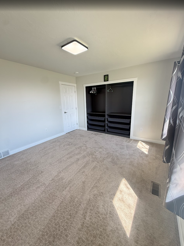 2188 S 150 W - Photo 2 of 13