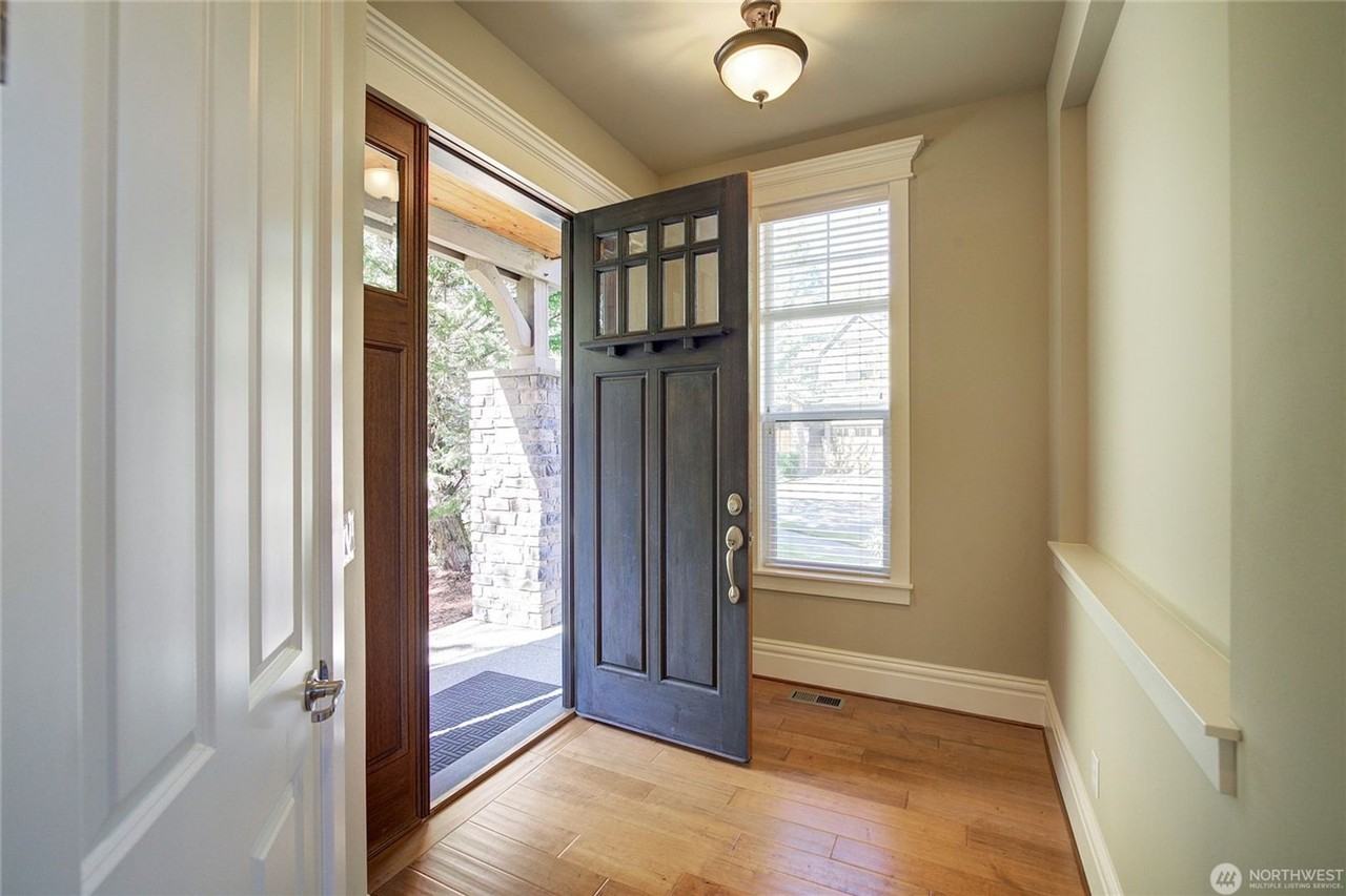 2430 Nw Stoney Creek Dr - Photo 4 of 32