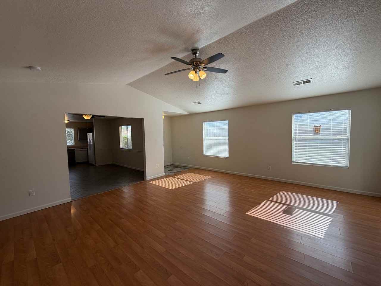 5756 Carmen Rd Nw - Photo 6 of 31