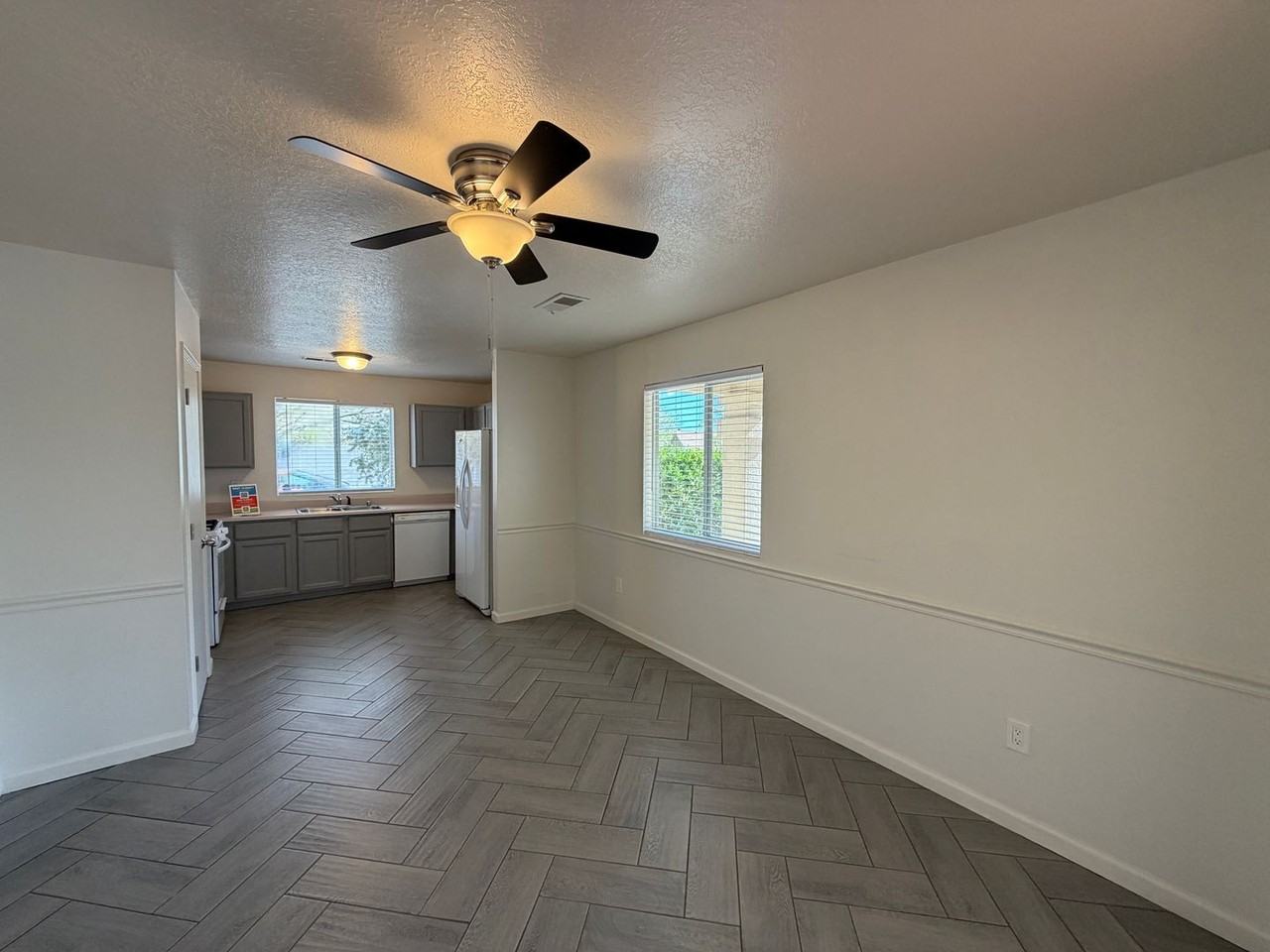 5756 Carmen Rd Nw - Photo 7 of 31