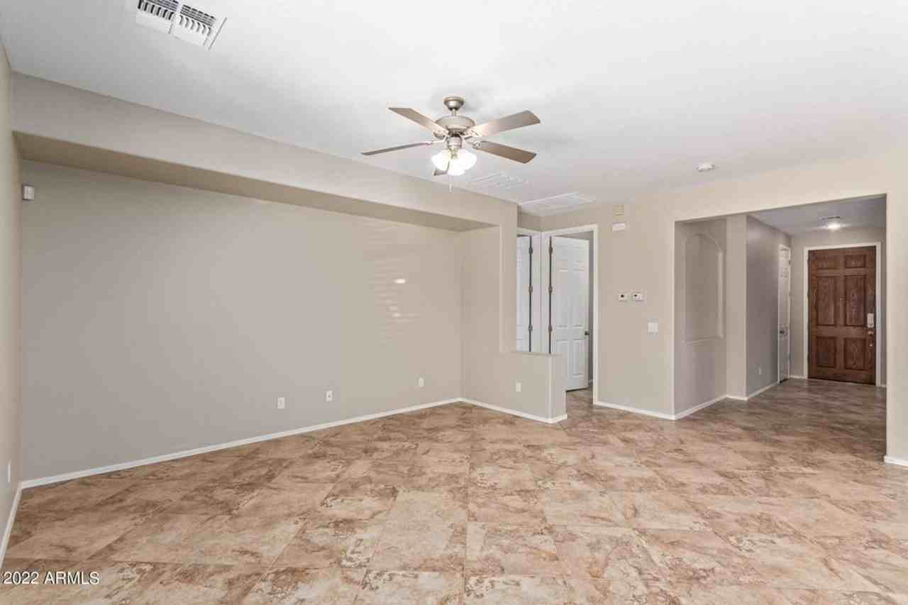 15465 W Glenrosa Ave - Photo 6 of 33