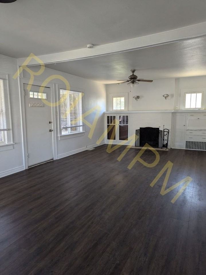 359 2nd Ave N - Photo 2 of 9