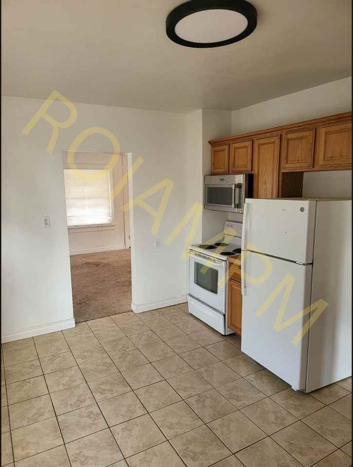 359 2nd Ave N - Photo 3 of 9