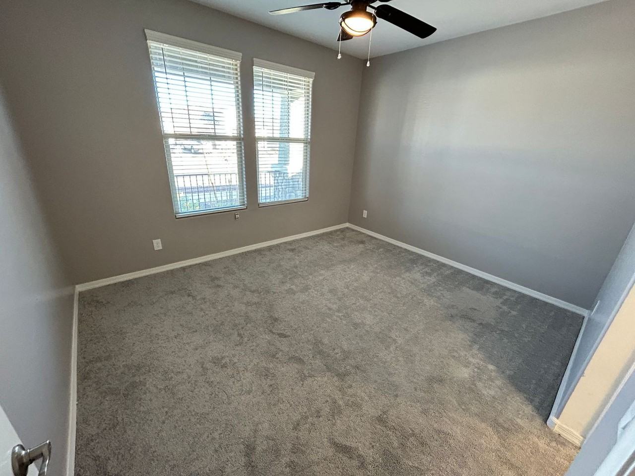 19937 W Exeter Blvd - Photo 3 of 29