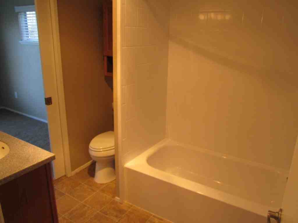 10830 E Riverside Dr - Photo 3 of 11