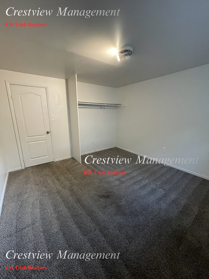 3621 S Chatterleigh Rd - Photo 6 of 18