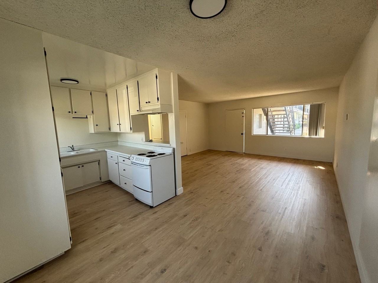 BV91-915 Mount Olive Dr. Duarte, CA 91010 - Photo 3 of 19