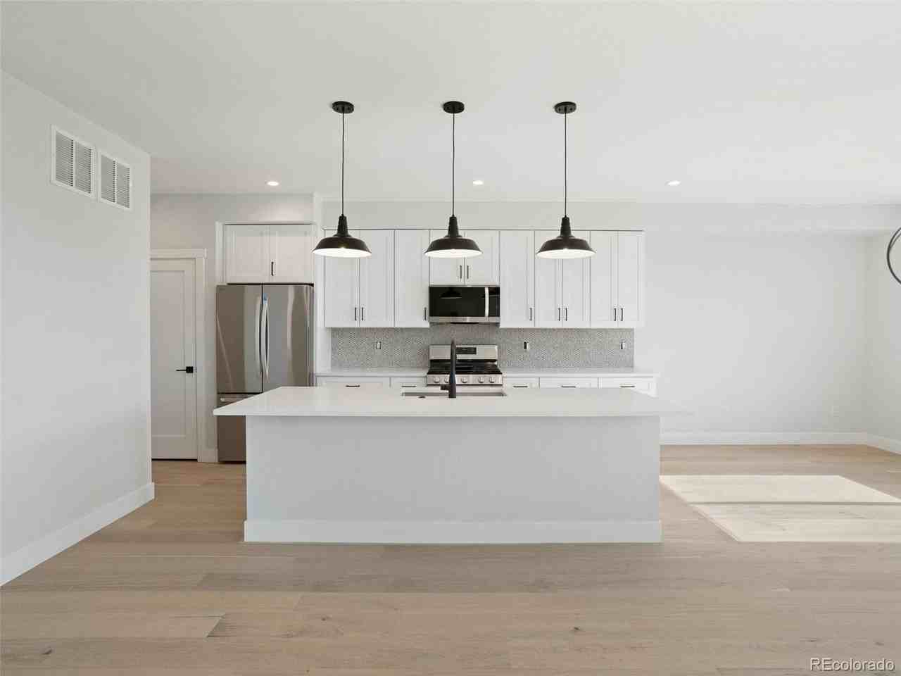 4656 W 9th Ave - Photo 3 of 28