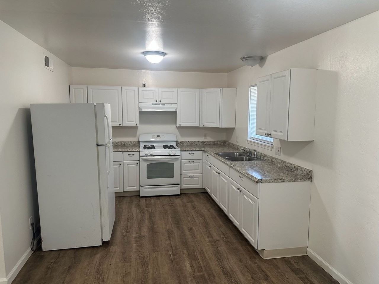 17502 Road 64 - Photo 3 of 16