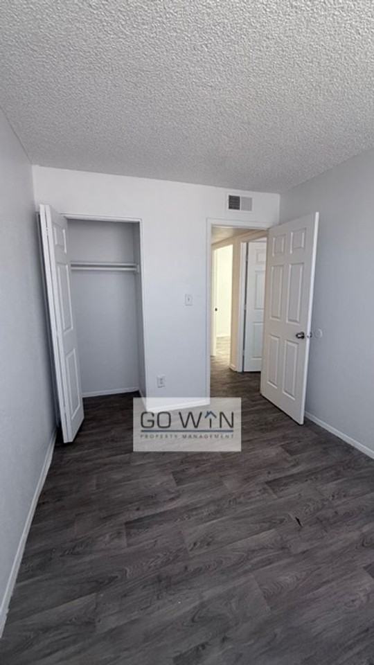 6844 W Monterosa St - Photo 7 of 19