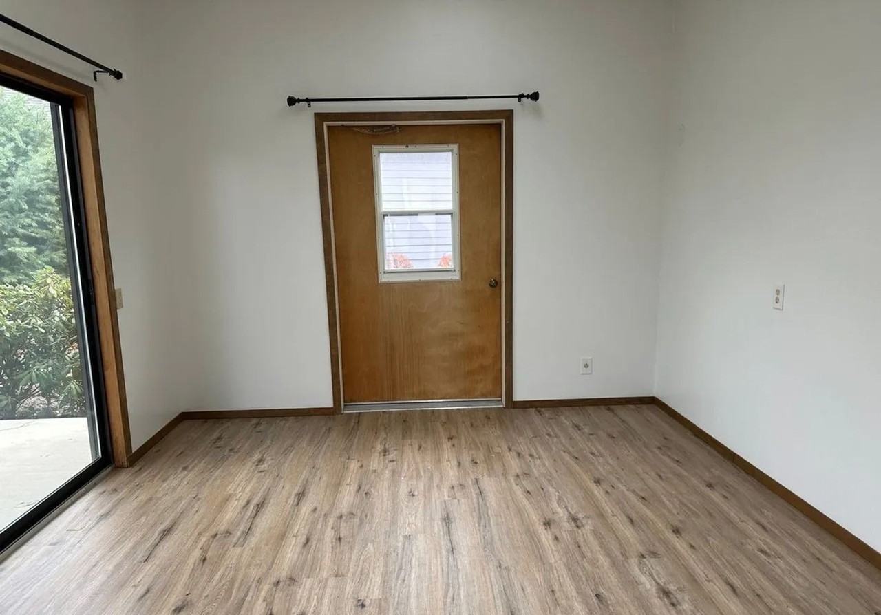 1529 E Loch Haven Dr - Photo 7 of 19