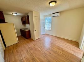 featured image of 114 E Rogers St