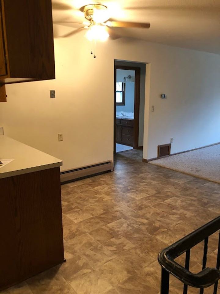 519 State St - Photo 4 of 17