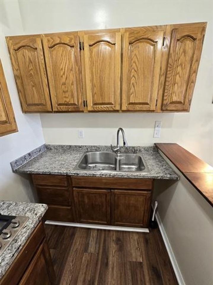 2610 S Mission Rd - Photo 5 of 18