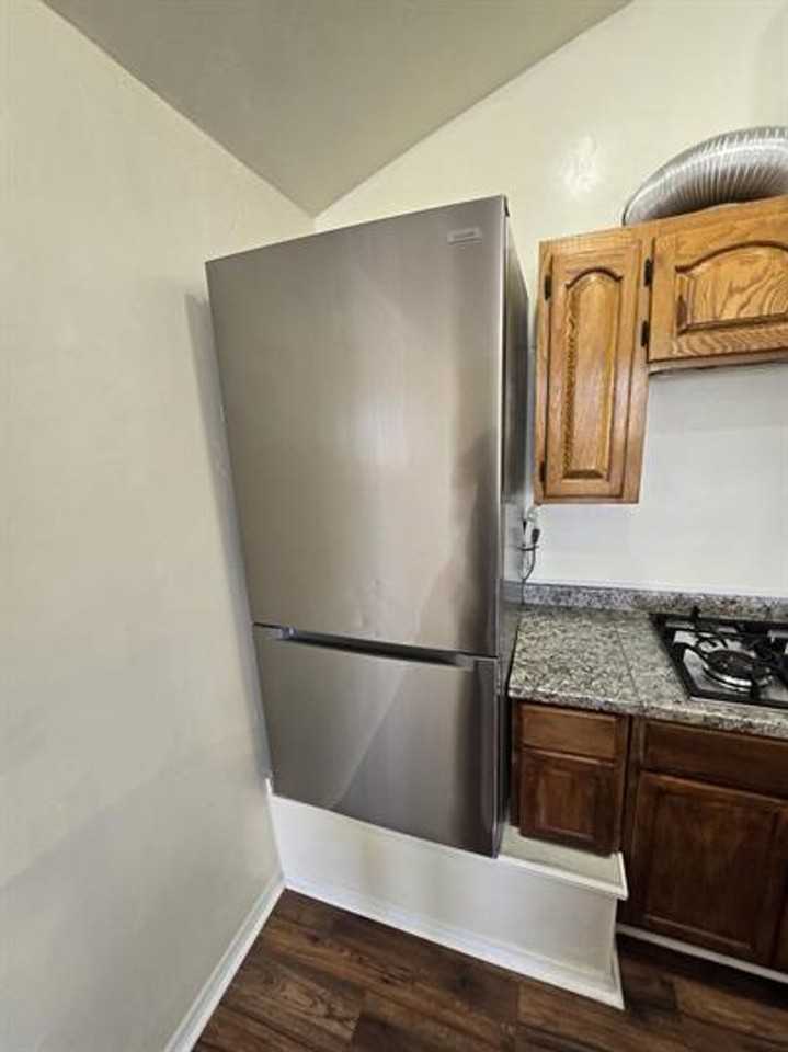 2610 S Mission Rd - Photo 6 of 18